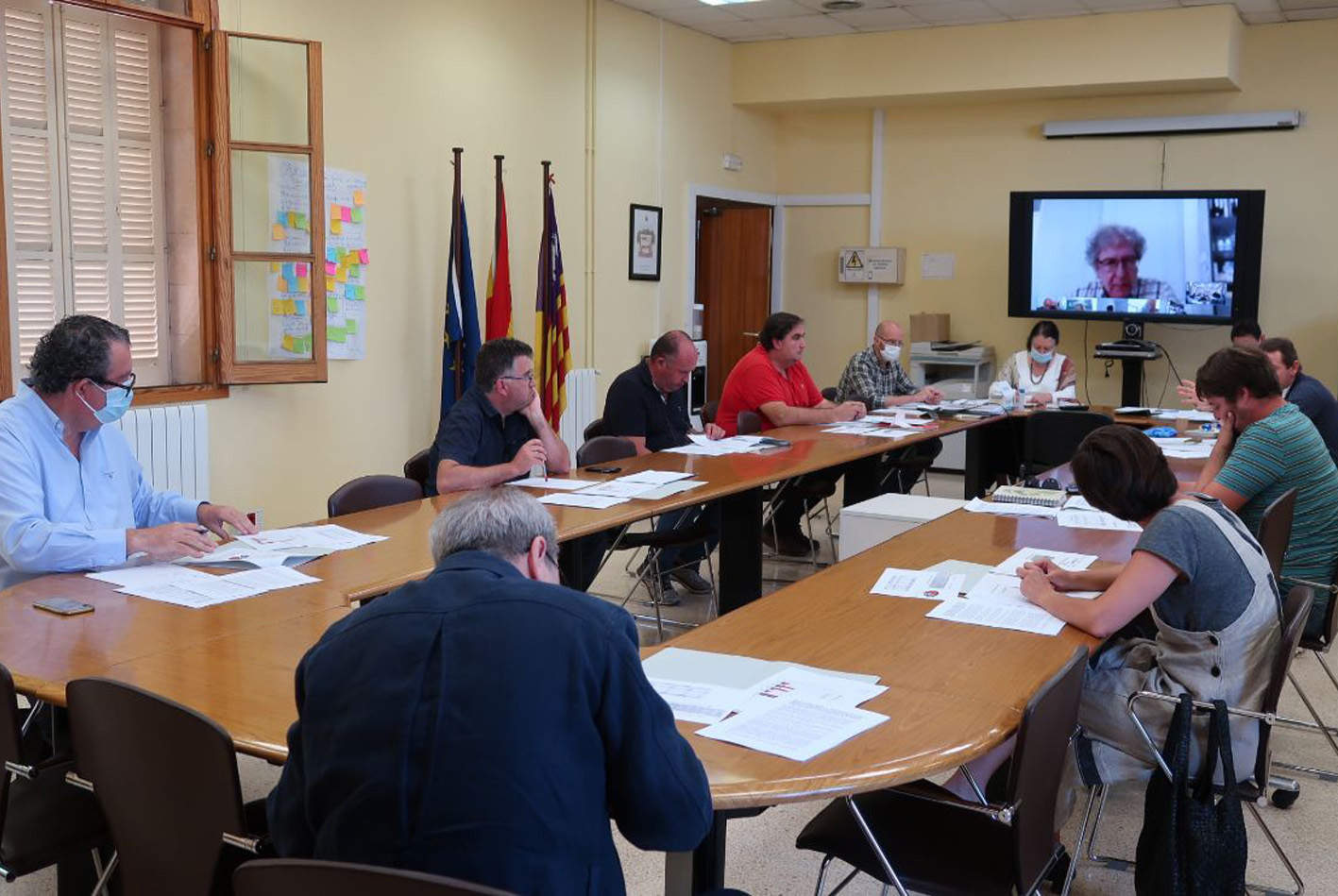Agricultura constituye la Mesa del Vino para impulsar el sector vitivinícola de las Islas Baleares la Mesa del Vi per impulsar el sector vitivinícola de las Illes Balears