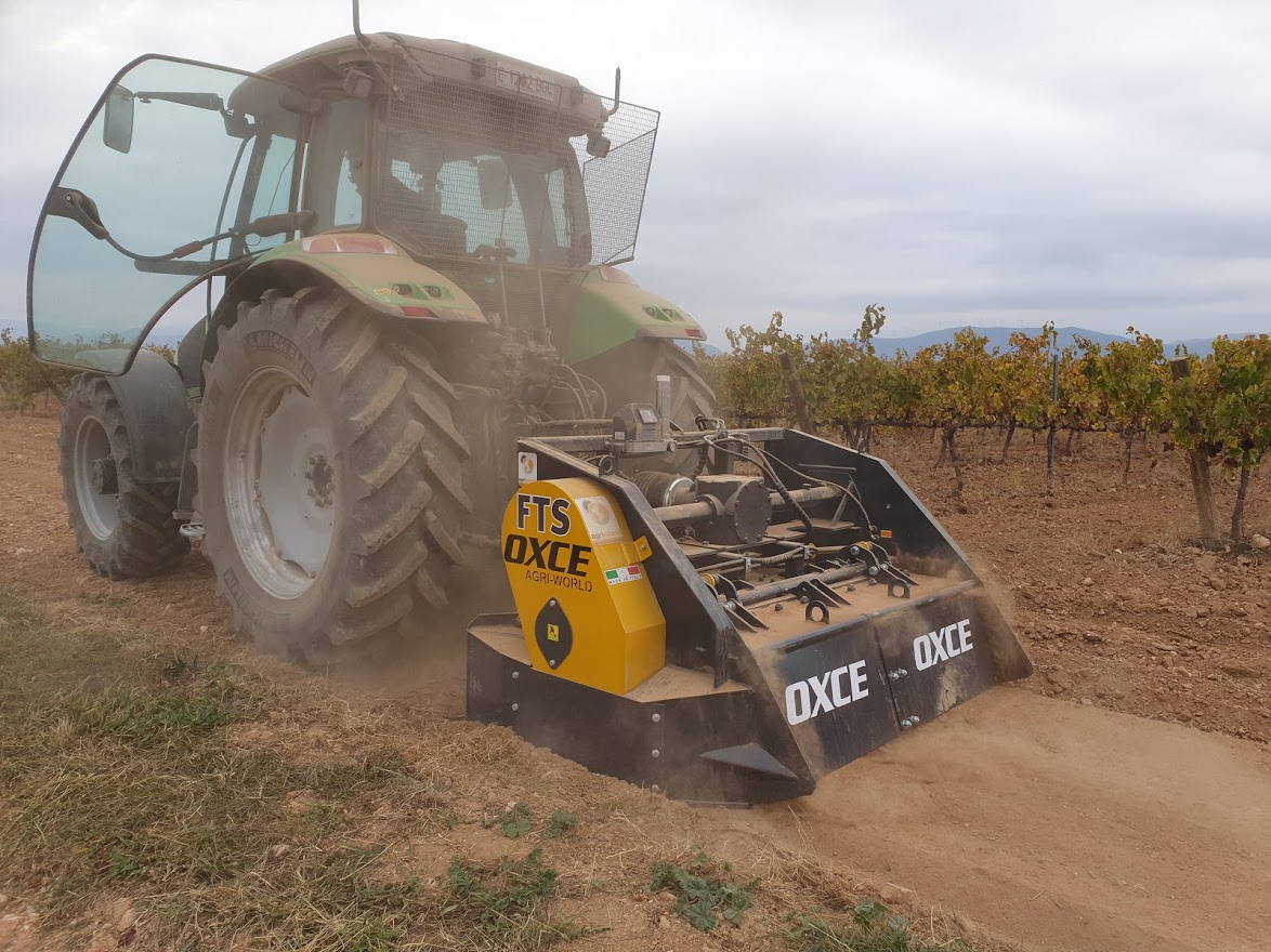 Trituradora de piedras FTS 180.02 AgriWorld