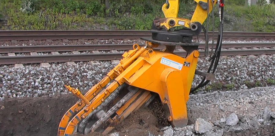 Zanjadora GM 140 H- 2 vigas de zanja LIBA