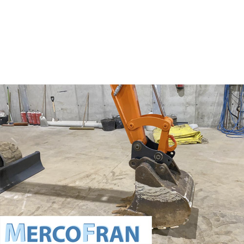 Miniexcavadora HITACHI ZX 40U-2