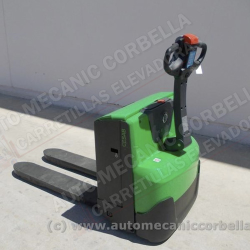 Segunda mano, usado, ocasión. Transpaleta eléctrica CESAB P218