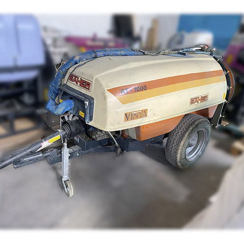 Segunda mano, usado, ocasión. Atomizador SAHER de 1.000 l, remolcado. Reparado, como nuevo
