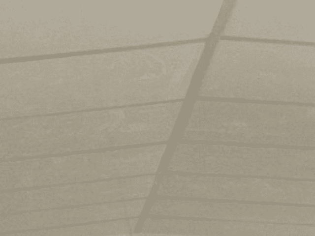 Falso techo con poliester para granjas PANEL SANDWICH instalado