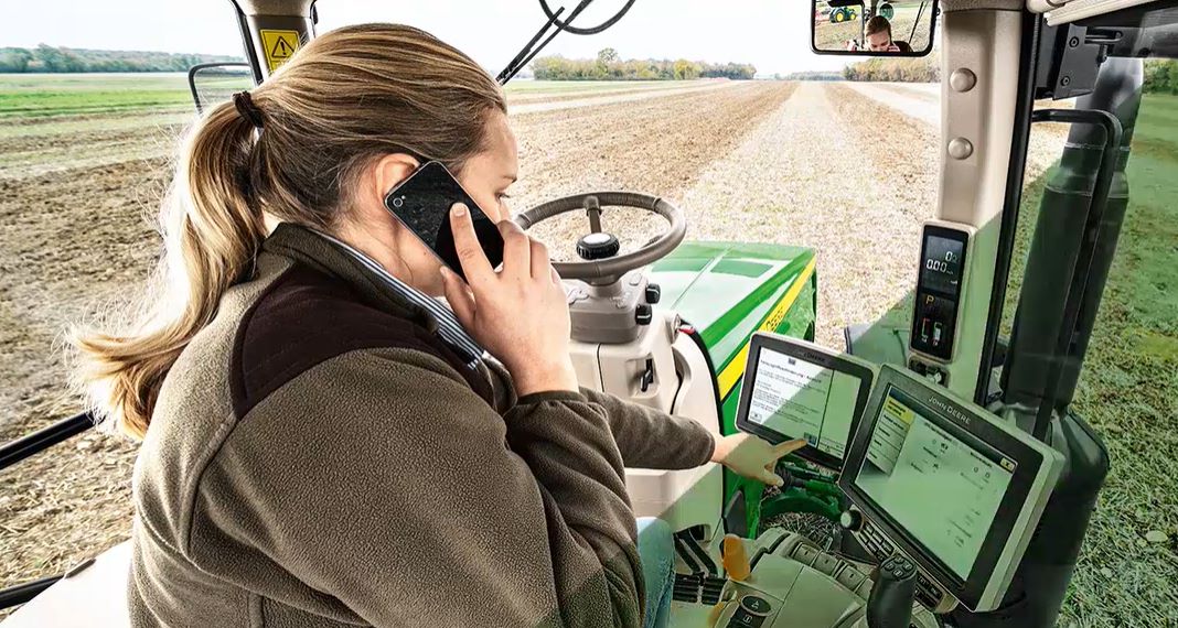 JOHN DEERE Connected support 