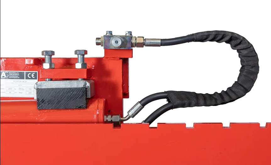 Volteador Hidráulico ABONIR FEM2 con 2.100Kg de Capacidad y 180 Giro
