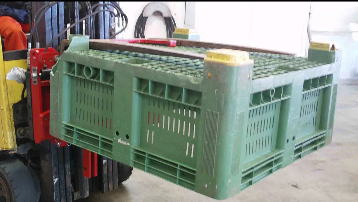 Volteador Hidráulico con Prensor ABONIR FEM2 con 1.500Kg de Capacidad y 180