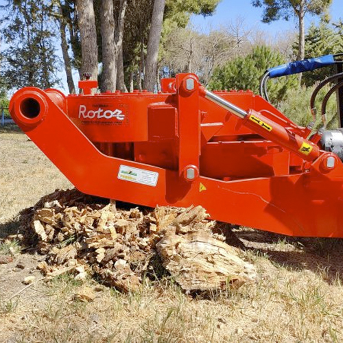 Destoconadora para tractor FERRIROTOR Stump Mincer Rotor 3P de Segunda Mano, ocasión, usado