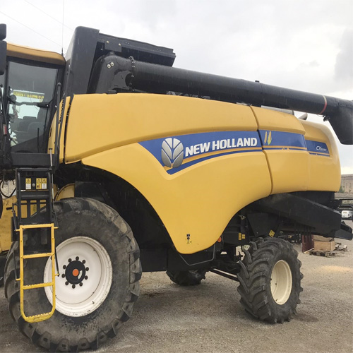 Cosechadora de cereal NEW HOLLAND CX5090 Laterale, segunda mano, ocasión, usado