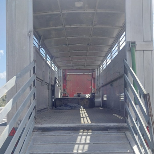 Remolque de 2 ejes centrales, carrocería MASER de segunda mano