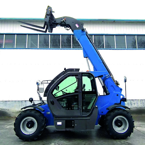 2.24 Cargadora telescópica KATOR KTR735 articulada