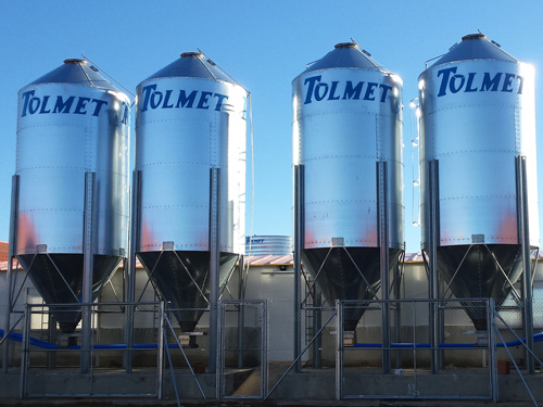 Silos metálicos con caída central para automático TOLMET