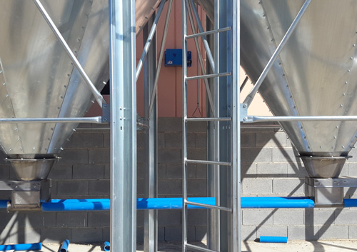 Silos metálicos con caída central para automático tándem TOLMET
