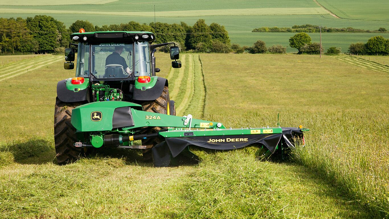 Segadora suspendida trasera individual JOHN DEERE 324A Vicens maquinaria agricola