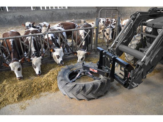 Herramienta para empujar el forraje MAGSI