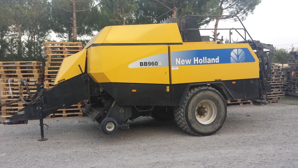 Empacadoras gigante segunda mano usado ocasión NEW HOLLAND - BB960A