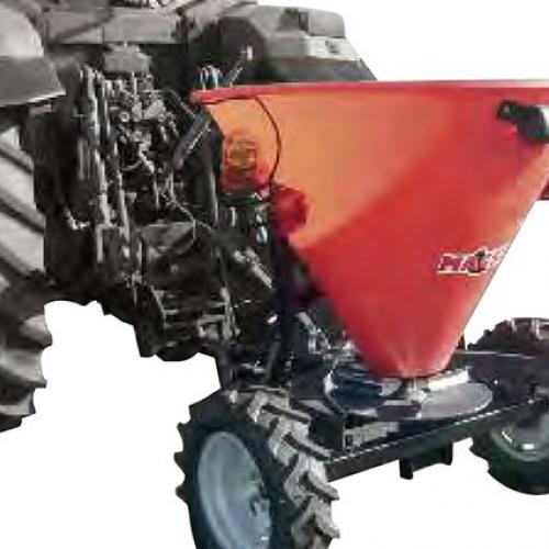 Esparcidor de sal MAGSI remolcado